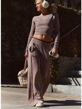 Free People - Set (top and bottoms) Go To Long Sleeve and wide leg sweats Set